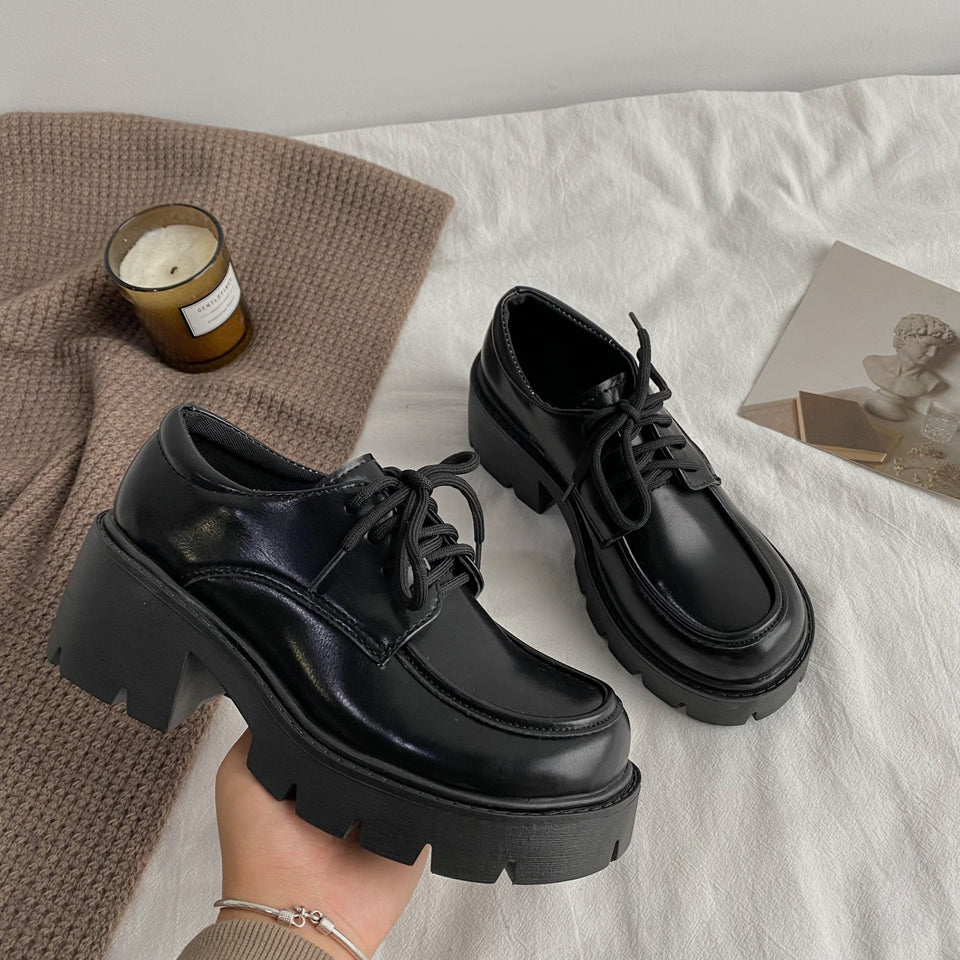 Women High Heels Large Size / Small Leather Shoes